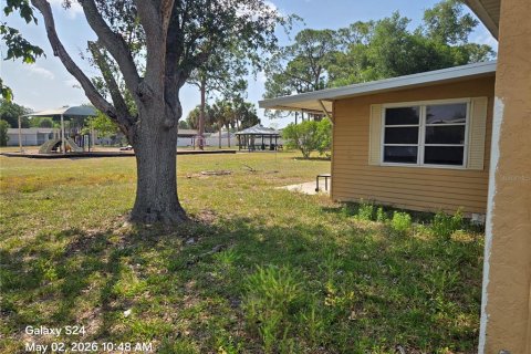Casa en alquiler en North Port, Florida, 2 dormitorios, 132.66 m2 № 2215561 - foto 3