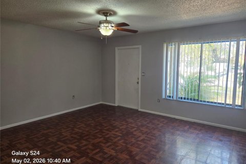 Casa en alquiler en North Port, Florida, 2 dormitorios, 132.66 m2 № 2215561 - foto 16