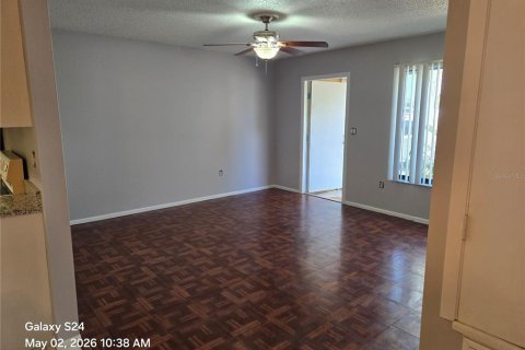 Casa en alquiler en North Port, Florida, 2 dormitorios, 132.66 m2 № 2215561 - foto 13