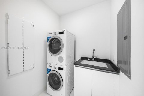 Купить кондоминиум в Майами, Флорида 2 спальни, 173.82м2, № 2007144 - фото 17