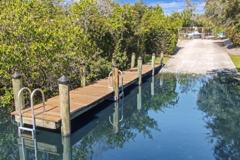 House in Jupiter, Florida 3 bedrooms, 133.59 sq.m. № 2083543 - photo 18