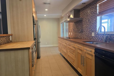 House in Jupiter, Florida 3 bedrooms, 133.59 sq.m. № 2083543 - photo 7
