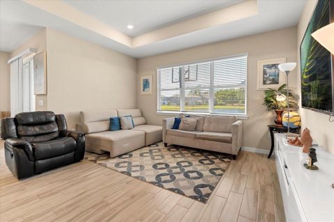 Casa en alquiler en Kissimmee, Florida, 4 dormitorios, 171.87 m2 № 1869045 - foto 4
