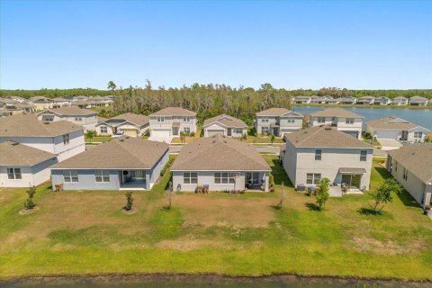 Casa en alquiler en Kissimmee, Florida, 4 dormitorios, 171.87 m2 № 1869045 - foto 27