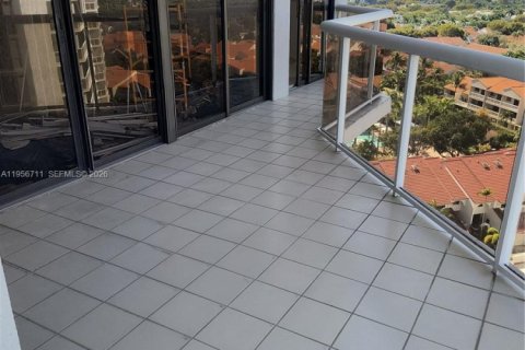 Copropriété à louer à Aventura, Floride: 3 chambres, 125.42 m2 № 2020807 - photo 14