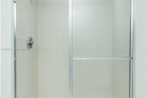 Copropriété à louer à Aventura, Floride: 3 chambres, 125.42 m2 № 2020807 - photo 28