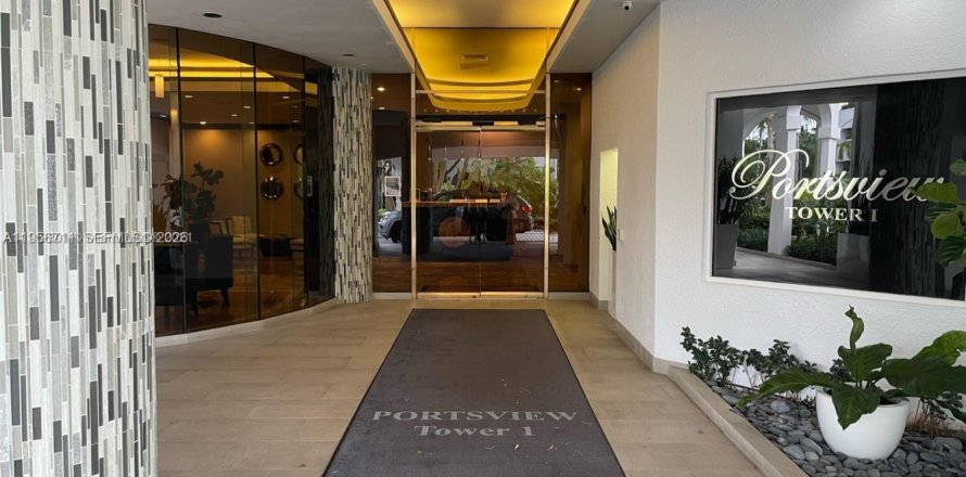 Condo à Aventura, Floride, 3 chambres  № 2020807