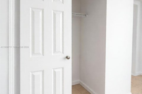 Copropriété à louer à Aventura, Floride: 3 chambres, 125.42 m2 № 2020807 - photo 26