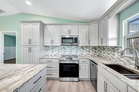 Casa en venta en Bokeelia, Florida, 2 dormitorios, 111.11 m2 № 1516670 - foto 4
