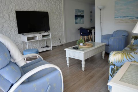 Снять в аренду виллу или дом в Сент-Луси, Флорида 3 комнаты, 98.85м2, № 2089633 - фото 3