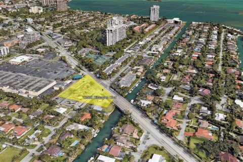 Propiedad comercial en venta en Miami Shores, Florida № 1958920 - foto 2