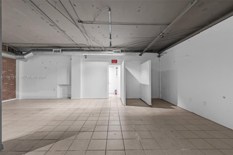 Купить коммерческую недвижимость в Майами-Бич, Флорида № 2045390 - фото 7