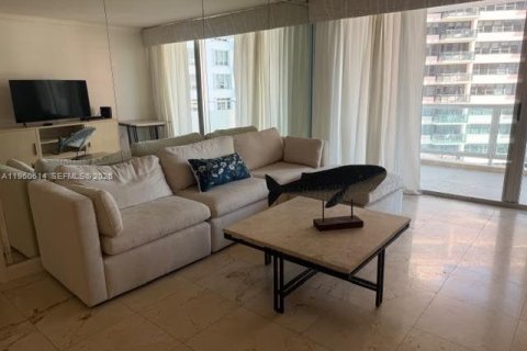 Condominio en alquiler en Miami Beach, Florida, 2 dormitorios, 95.69 m2 № 2085271 - foto 4