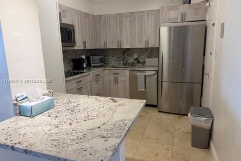 Condominio en alquiler en Miami Beach, Florida, 2 dormitorios, 95.69 m2 № 2085271 - foto 18