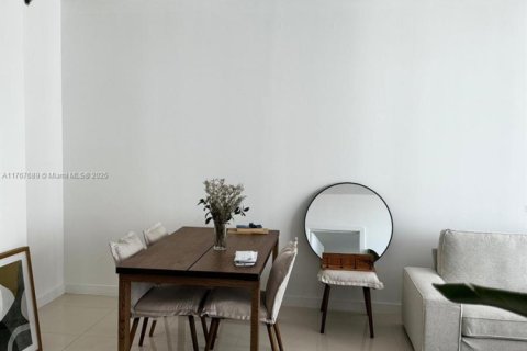 Copropriété à vendre à Miami, Floride: 1 chambre, 67.91 m2 № 1980376 - photo 9