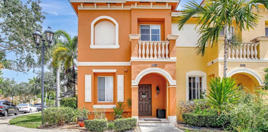 Touwnhouse à Miramar, Floride 3 chambres, 117.06 m2 № 1864864