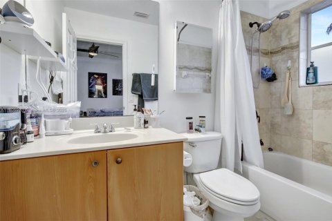 Touwnhouse à vendre à Miramar, Floride: 3 chambres, 117.06 m2 № 1864864 - photo 22