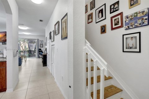 Touwnhouse à vendre à Miramar, Floride: 3 chambres, 117.06 m2 № 1864864 - photo 12