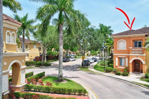 Touwnhouse à vendre à Miramar, Floride: 3 chambres, 117.06 m2 № 1864864 - photo 9