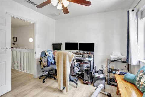 Touwnhouse à vendre à Miramar, Floride: 3 chambres, 117.06 m2 № 1864864 - photo 15