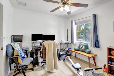 Touwnhouse à vendre à Miramar, Floride: 3 chambres, 117.06 m2 № 1864864 - photo 16