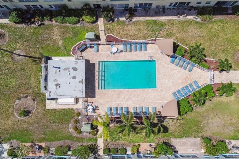 Copropriété à vendre à Gulfport, Floride: 1 chambre, 98.48 m2 № 1775014 - photo 30