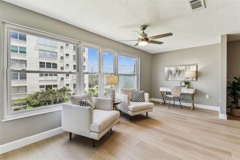 Copropriété à vendre à Gulfport, Floride: 1 chambre, 98.48 m2 № 1775014 - photo 16