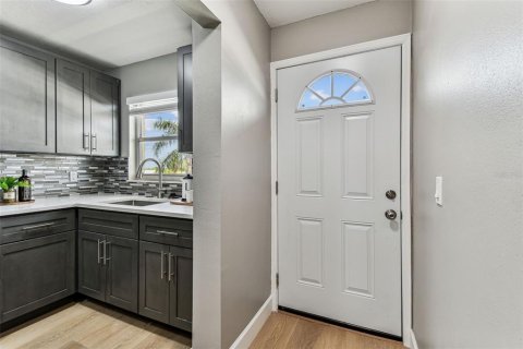 Copropriété à vendre à Gulfport, Floride: 1 chambre, 98.48 m2 № 1775014 - photo 26