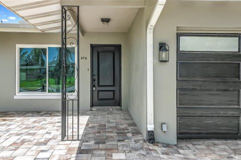 House in Dunedin, Florida 3 bedrooms, 106 sq.m. № 1918111 - photo 8