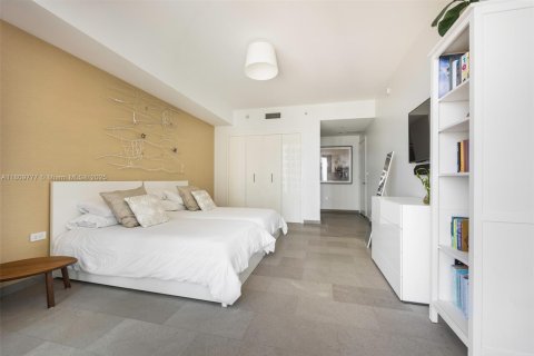 Copropriété à vendre à Miami, Floride: 3 chambres, 172.43 m2 № 1940269 - photo 14