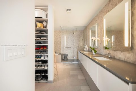 Copropriété à vendre à Miami, Floride: 3 chambres, 172.43 m2 № 1940269 - photo 13