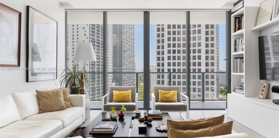 Condo à Miami, Floride, 3 chambres № 1940269