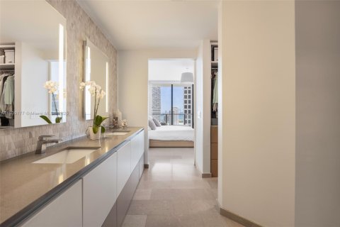 Copropriété à vendre à Miami, Floride: 3 chambres, 172.43 m2 № 1940269 - photo 12
