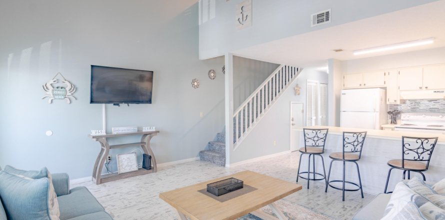 Condominio en Panama City Beach, Florida, 2 dormitorios № 560562