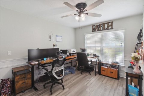 Casa en venta en Haines City, Florida, 4 dormitorios, 230.68 m2 № 1793192 - foto 16
