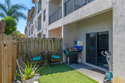 Купить кондоминиум в Дорал, Флорида 2 спальни, 105.44м2, № 2003536 - фото 22