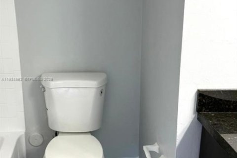 Townhouse in Sunrise, Florida 2 bedrooms, 83.43 sq.m. № 1996147 - photo 7