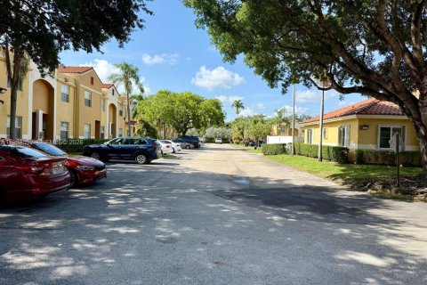 Townhouse in Sunrise, Florida 2 bedrooms, 83.43 sq.m. № 1996147 - photo 14