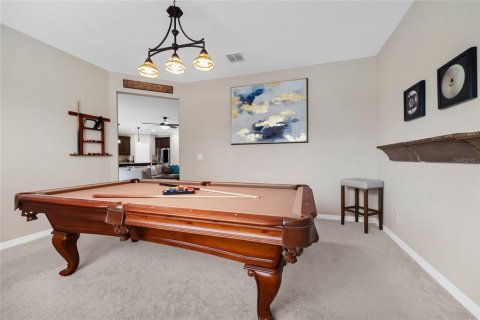 House in Orlando, Florida 5 bedrooms, 331.94 sq.m. № 2296559 - photo 17