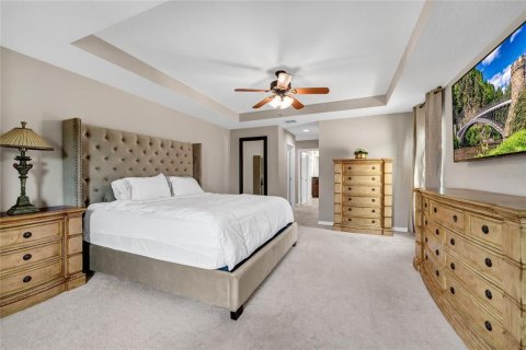 House in Orlando, Florida 5 bedrooms, 331.94 sq.m. № 2296559 - photo 29