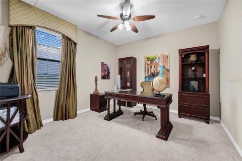 House in Orlando, Florida 5 bedrooms, 331.94 sq.m. № 2296559 - photo 20