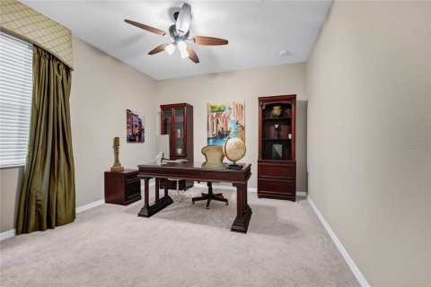 House in Orlando, Florida 5 bedrooms, 331.94 sq.m. № 2296559 - photo 21