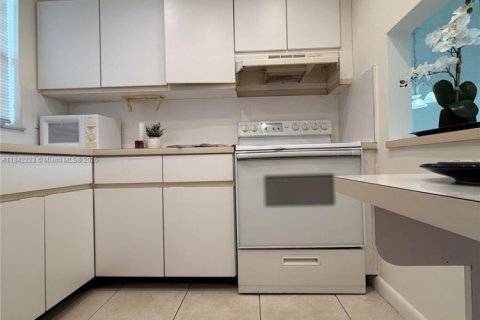Condominio en venta en Sunrise, Florida, 1 dormitorio, 59.46 m2 № 1834221 - foto 10