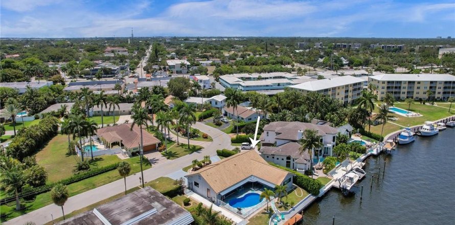 Casa en Deerfield Beach, Florida 3 dormitorios, 234.11 m2 № 354318