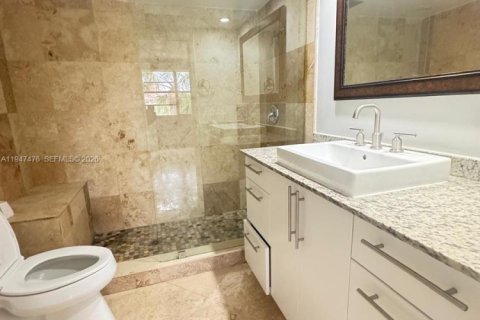 Снять в аренду кондоминиум в Корал-Спрингс, Флорида 2 спальни, 91.42м2, № 2003639 - фото 10