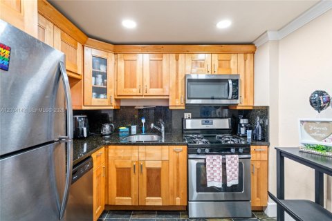 Купить кондоминиум в Майами, Флорида 1 спальня, 78.04м2, № 2145762 - фото 4