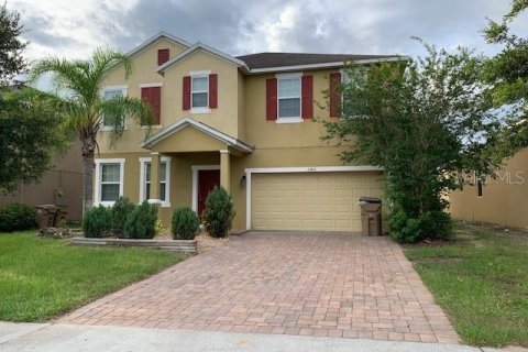 House in Clermont, Florida 4 bedrooms, 252.79 sq.m. № 1515555 - photo 1