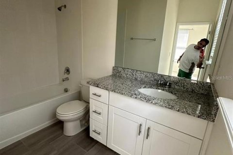 House in Winter Garden, Florida 4 bedrooms, 230.77 sq.m. № 1843175 - photo 23