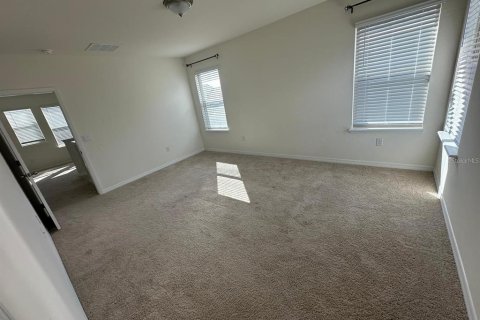 House in Winter Garden, Florida 4 bedrooms, 230.77 sq.m. № 1843175 - photo 18