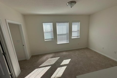 House in Winter Garden, Florida 4 bedrooms, 230.77 sq.m. № 1843175 - photo 16